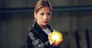 Sarah Michelle Gellar Reveals How Buffy Reboot Will Stand Alongside Original Series
